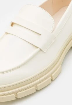 YOURTURN Scarpe Senza LacciWhite Uomo Scarpe Basse YO115C001-A11 -Yourturn 0f9efad57a7c4f4a92a95083573a0d93 scaled