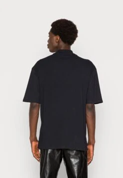 YOURTURN UnisexT-Shirt Con Stampa Black Uomo T-shirt E Polo YO12100NZ-Q11 -Yourturn 1dec16ba161a4a96a2b68bf283b96a7d scaled