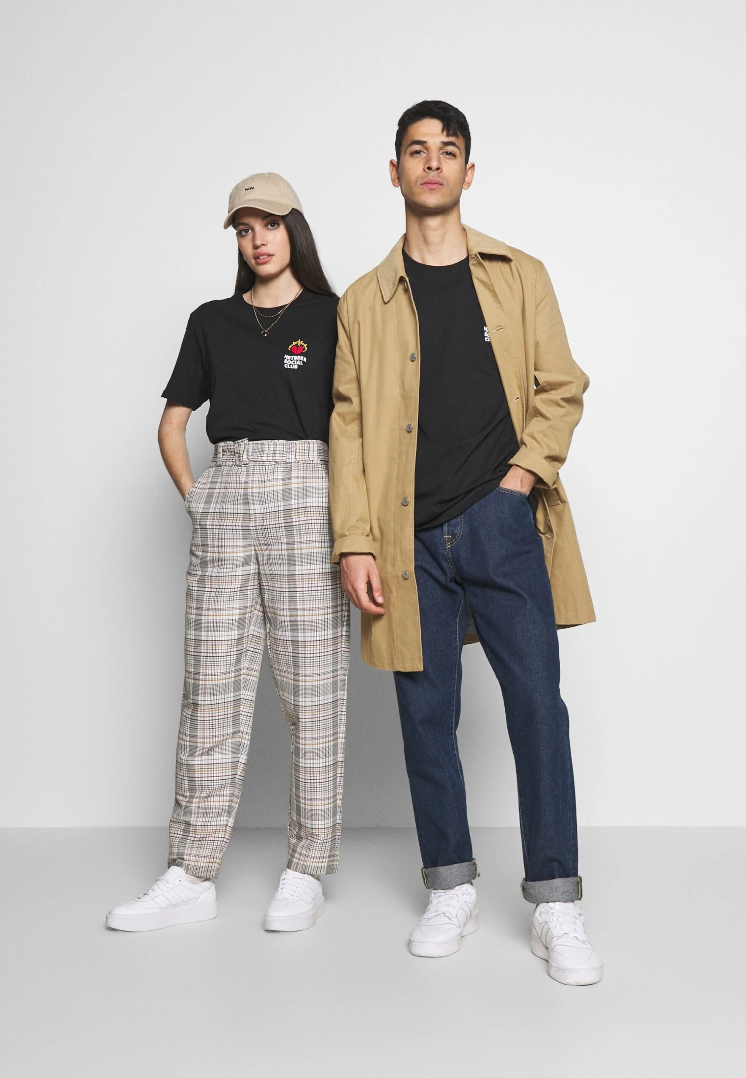 YOURTURN UnisexT-Shirt Con StampaBlack Uomo T-shirt E Polo YO121002A-Q11 2 YOURTURN UnisexT-Shirt Con StampaBlack Uomo T-shirt E Polo YO121002A-Q11 - immagine 2