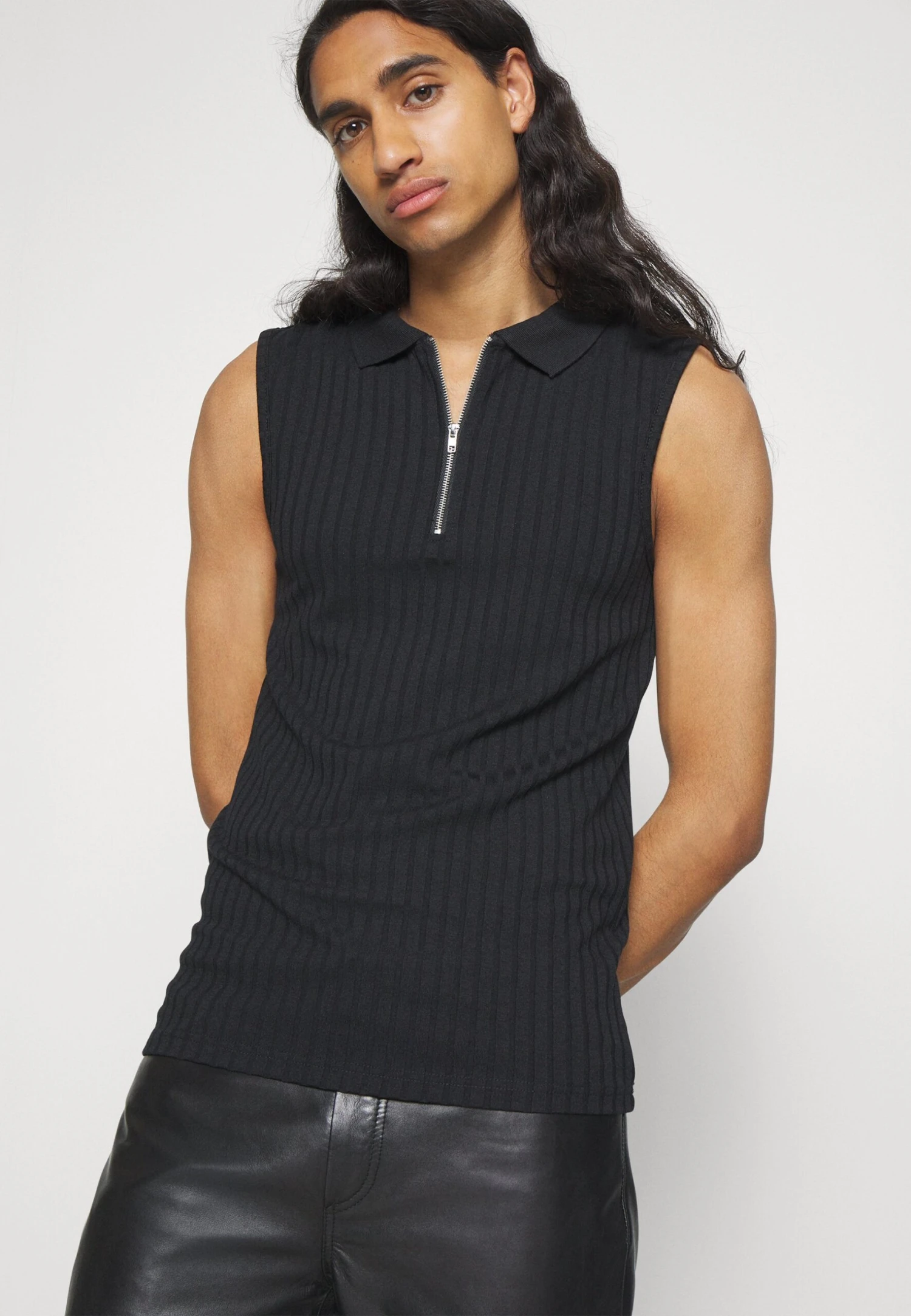 YOURTURN UnisexTopBlack Donna T-shirt E Top YO12100ZQ-Q11 4 YOURTURN UnisexTopBlack Donna T-shirt E Top YO12100ZQ-Q11 - immagine 4