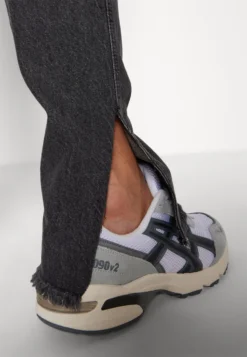 YOURTURN Slim Straight Fit Unisex Jeans A SigarettaBlack Denim Donna Jeans YO121014L-Q11 -Yourturn 2adfbf8336694f688b77b0dced97f4be scaled