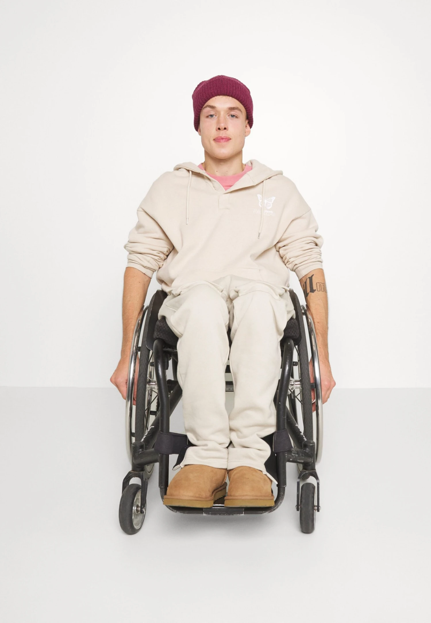 YOURTURN Pantaloni SportiviBeige Uomo Pantaloni YO122E03P-B11 4 YOURTURN Pantaloni SportiviBeige Uomo Pantaloni YO122E03P-B11 - immagine 4