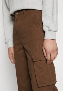 YOURTURN Unisex - Pantaloni Cargo - Brown -Yourturn 445cd8b9054e42bda76abaee8b8c334a scaled