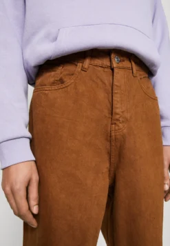 YOURTURN Unisex - Jeans Baggy - Brown -Yourturn 4a0c1c6c7d0c4c14988d7d840e4ff84f scaled