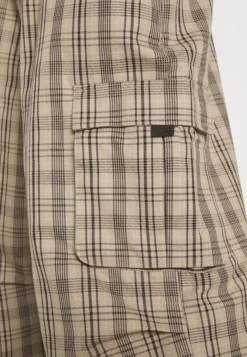 YOURTURN Unisex - Pantaloni Cargo - Beige -Yourturn 4fe75b4579604fbe9f1d80d38e53ba87 scaled