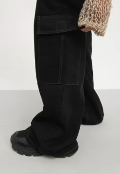 YOURTURN UnisexJeans BaggyBlack Denim Donna Jeans YO121010V-Q11 -Yourturn 66f5387c2aaf4b5e96961ec137ee6af6 scaled