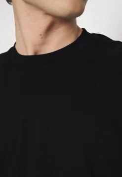 YOURTURN UnisexT-Shirt Con StampaBlack Donna T-shirt E Top YO12100VI-Q11 -Yourturn 6f00537cde1f46e282958b53ac9e7cdf scaled