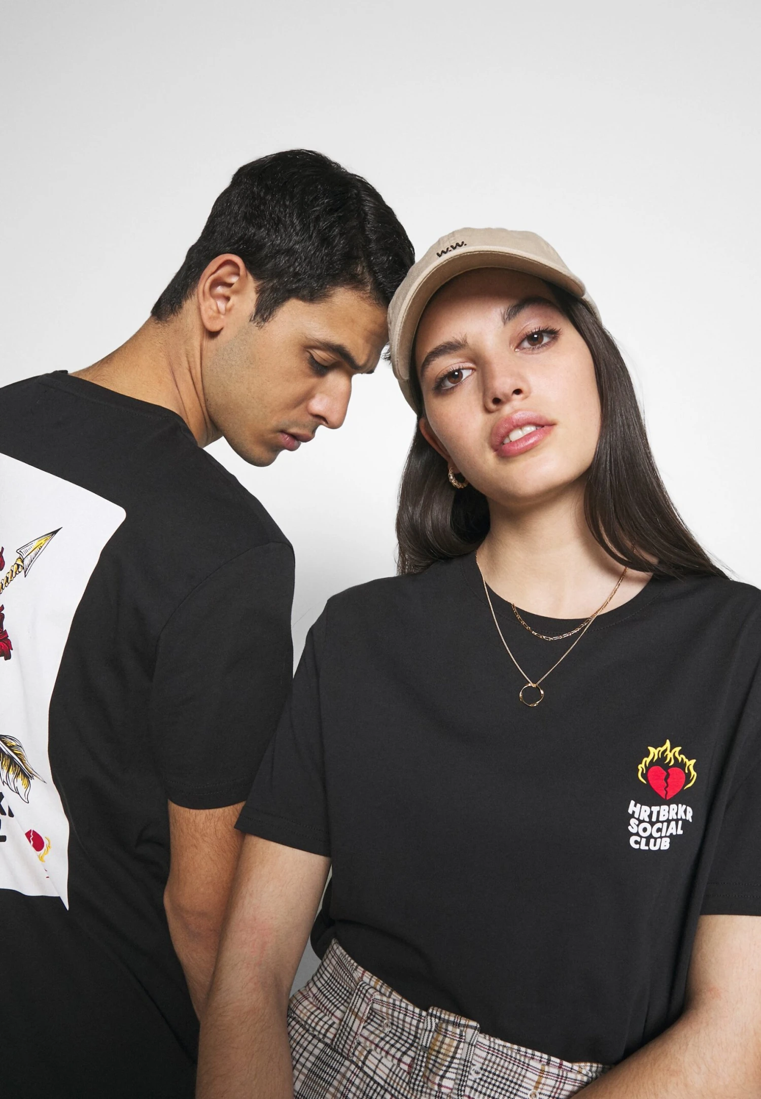 YOURTURN UnisexT-Shirt Con StampaBlack Uomo T-shirt E Polo YO121002A-Q11 4 YOURTURN UnisexT-Shirt Con StampaBlack Uomo T-shirt E Polo YO121002A-Q11 - immagine 4