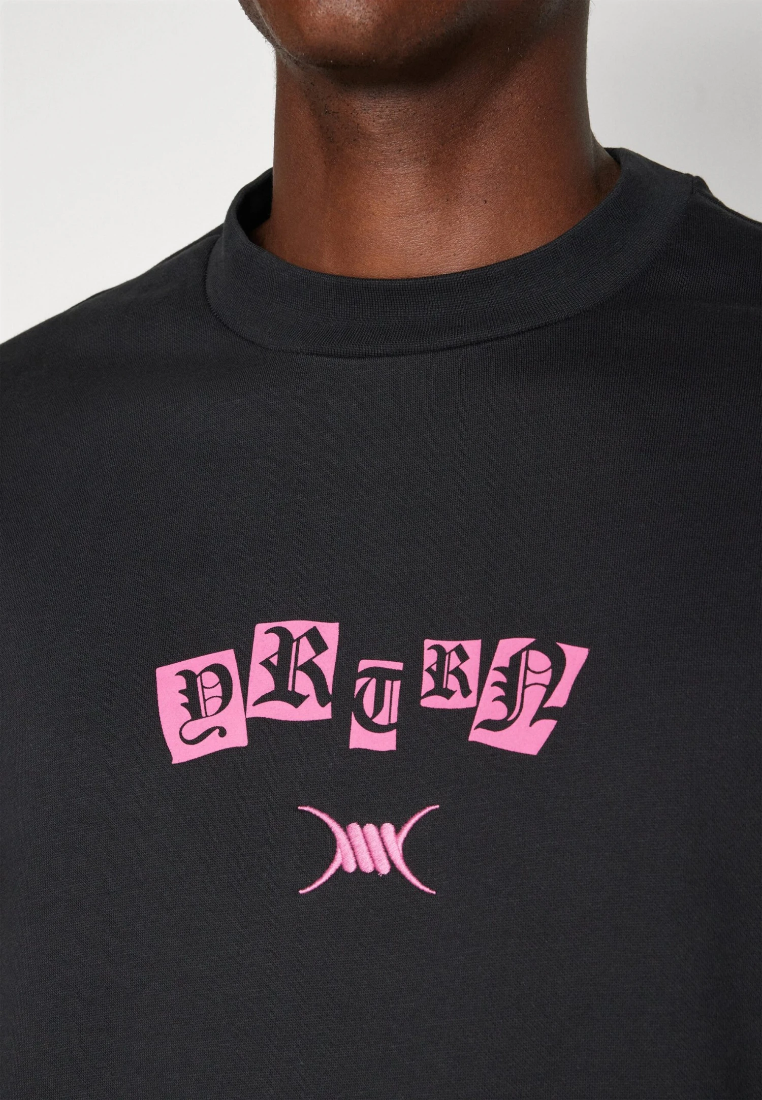 YOURTURN Burn Crew UnisexFelpaBlack Donna Felpe YO121013Z-Q11 6 YOURTURN Burn Crew UnisexFelpaBlack Donna Felpe YO121013Z-Q11 - immagine 6