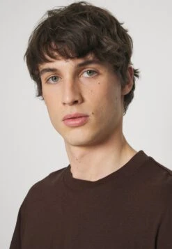 YOURTURN UnisexT-Shirt Con StampaBrown Uomo T-shirt E Polo YO12100VI-O11 9 YOURTURN UnisexT-Shirt Con StampaBrown Uomo T-shirt E Polo YO12100VI-O11 -Yourturn 75c1b492bbf248edbad721bbc5cdad9b scaled