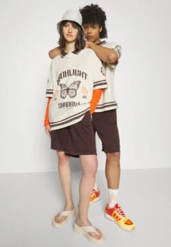 YOURTURN UnisexShortsDark Brown Uomo Bermuda YO12100ZN-O11 -Yourturn 795ccd861f5c4d17a65a69a6e308ed9c scaled