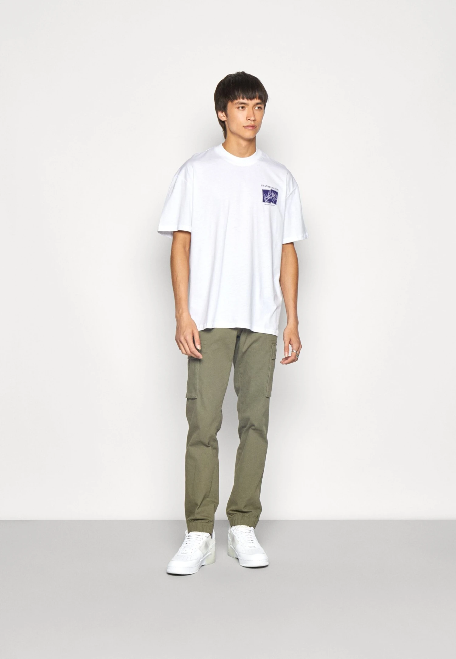 YOURTURN Unisex - T-Shirt Con Stampa - White 2 YOURTURN Unisex - T-Shirt Con Stampa - White - immagine 2