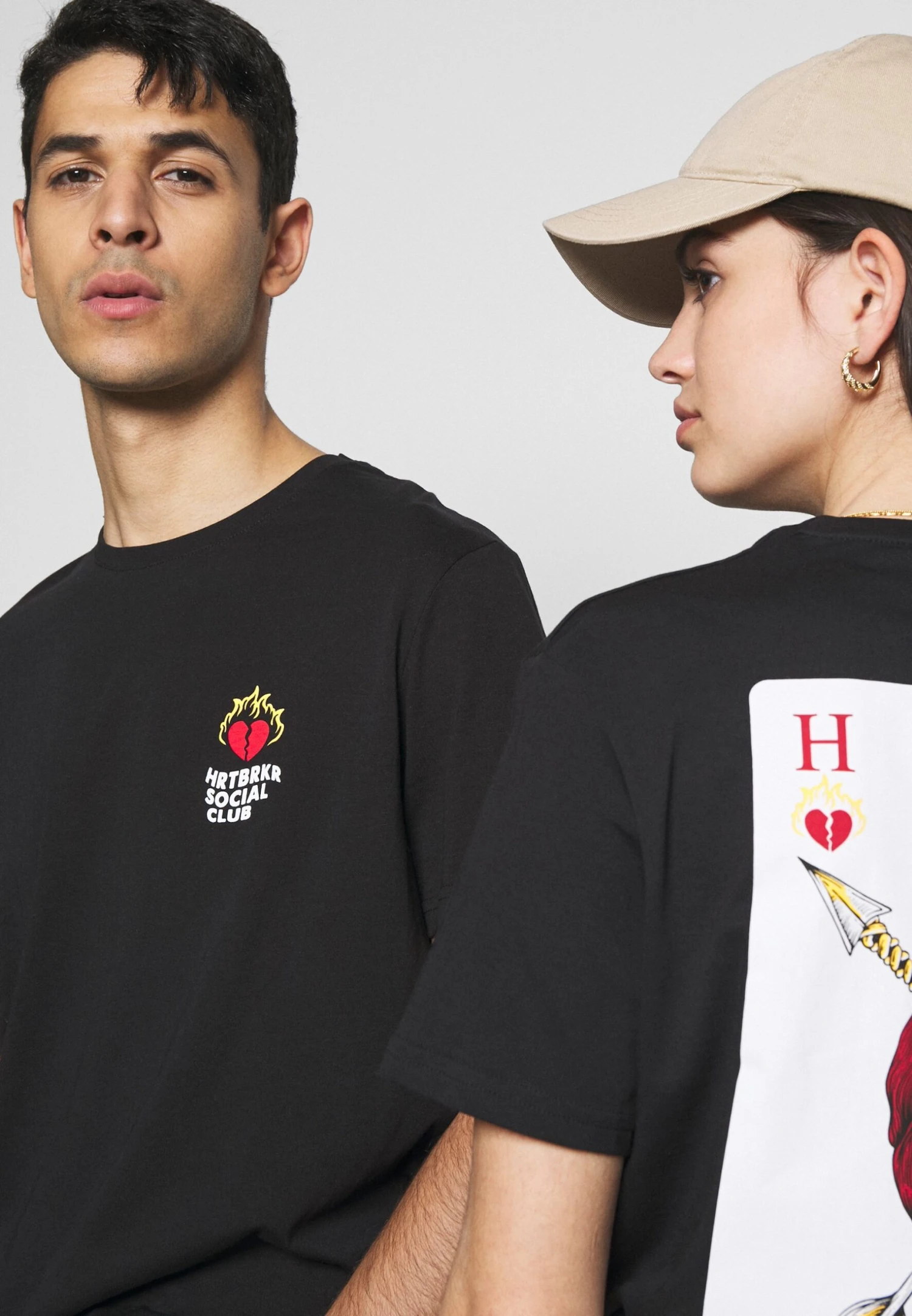 YOURTURN UnisexT-Shirt Con StampaBlack Uomo T-shirt E Polo YO121002A-Q11 6 YOURTURN UnisexT-Shirt Con StampaBlack Uomo T-shirt E Polo YO121002A-Q11 - immagine 6