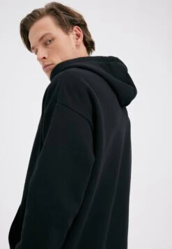 YOURTURN Felpa Con CappuccioBlack Uomo Maglieria E Felpe YO12100BP-Q11 -Yourturn 7d2e330fdc0b43218dbc221e19acf382 scaled