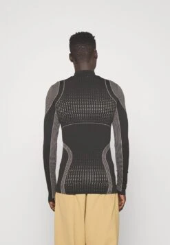 YOURTURN Jaquard Sports UnisexMaglietta A Manica LungaBlack Uomo T-shirt E Polo YO121015P-Q11 -Yourturn 8a47368f133d457f909eb8041ff477ad scaled