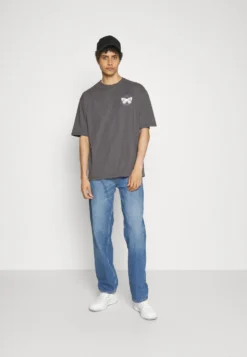 Yourturn -Yourturn 8e4ddc0e239e492ca1ad589ac8d06c38 scaled