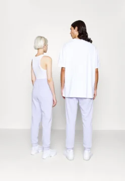 Wincent Weiss X Yourturn Unisex - Pantaloni Sportivi - Purple -Yourturn 8fcbaa259419473f884142840092d4d1 scaled