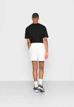 YOURTURN Basic Unisex - Shorts - White 7 YOURTURN Basic Unisex - Shorts - White -Yourturn 9fccac9582ef48c4bda06c993295ae75 scaled