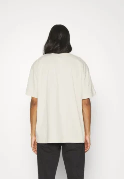 YOURTURN UnisexT-Shirt Con StampaBeige Donna T-shirt E Top YO121012S-B11 8 YOURTURN UnisexT-Shirt Con StampaBeige Donna T-shirt E Top YO121012S-B11 -Yourturn a04e8f323c644dc882c115a8951904fb scaled