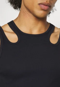 YOURTURN UnisexTopBlack Donna T-shirt E Top YO12100ZE-Q11 -Yourturn a8aefe6fb99f4d9089a6ba7639955fb5 scaled