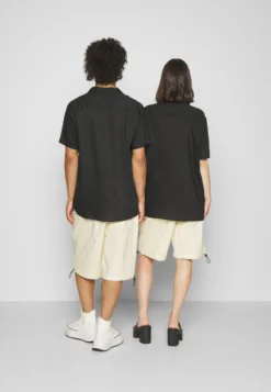 YOURTURN Genderless Parachute - Shorts - White -Yourturn ad64c955882844c7b90940b0d39e59fc scaled