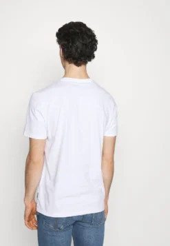 YOURTURN T-Shirt Con StampaWhite Donna T-shirt E Top YO121003Y-A11 9 YOURTURN T-Shirt Con StampaWhite Donna T-shirt E Top YO121003Y-A11 -Yourturn af93ac6658694930880c39680bbabf5e scaled