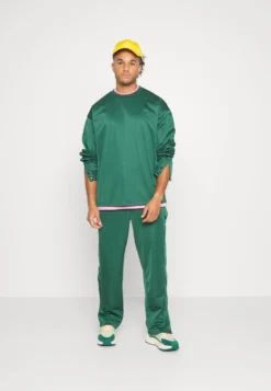 YOURTURN UnisexMaglietta A Manica LungaDark Green Uomo T-shirt E Polo YO12100RL-M11 14 YOURTURN UnisexMaglietta A Manica LungaDark Green Uomo T-shirt E Polo YO12100RL-M11 -Yourturn b46ca657d15e493691402f86d3259688 scaled