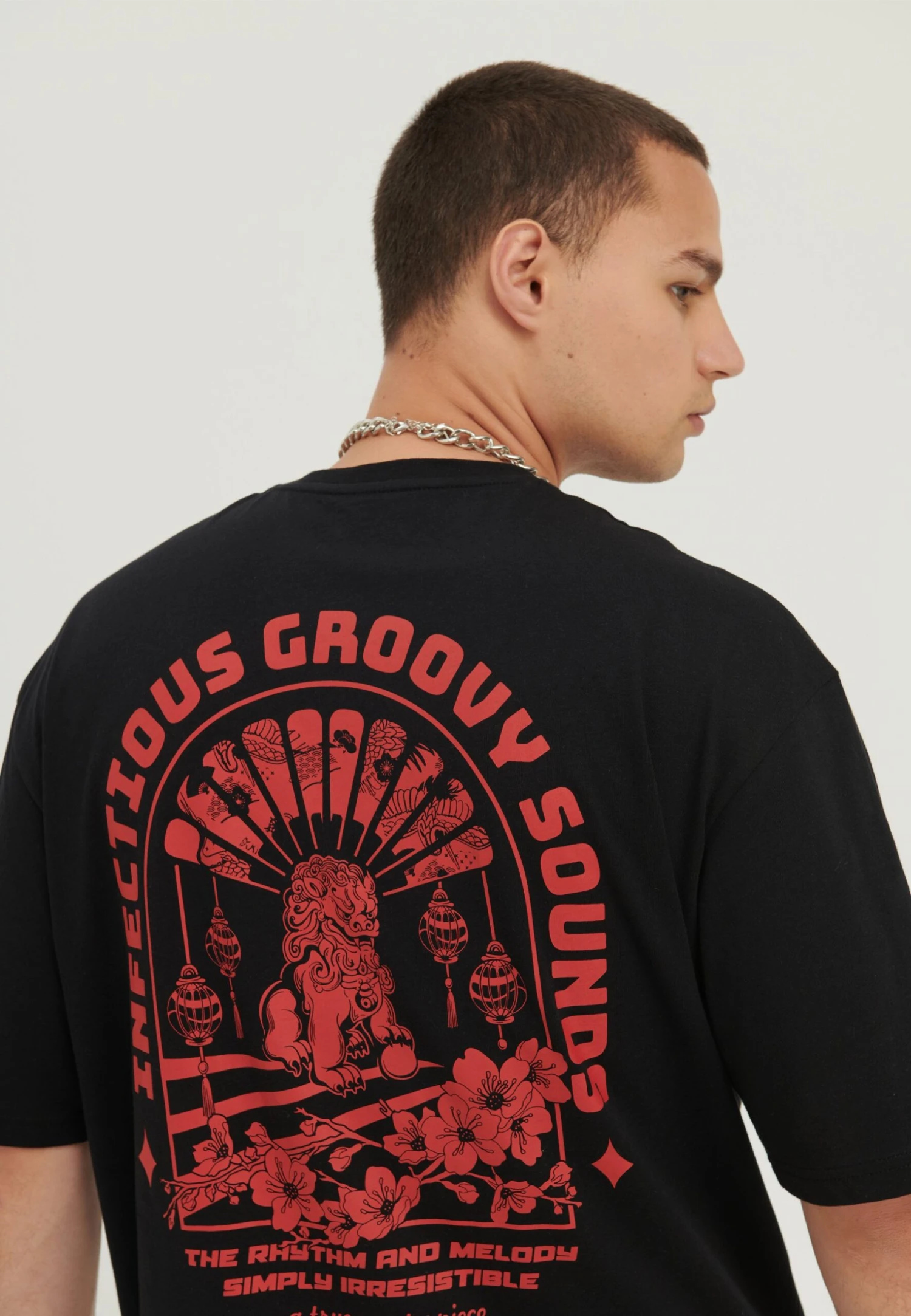 YOURTURN UnisexT-Shirt Con StampaBlack Uomo T-shirt E Polo YO121017D-Q11 6 YOURTURN UnisexT-Shirt Con StampaBlack Uomo T-shirt E Polo YO121017D-Q11 - immagine 6