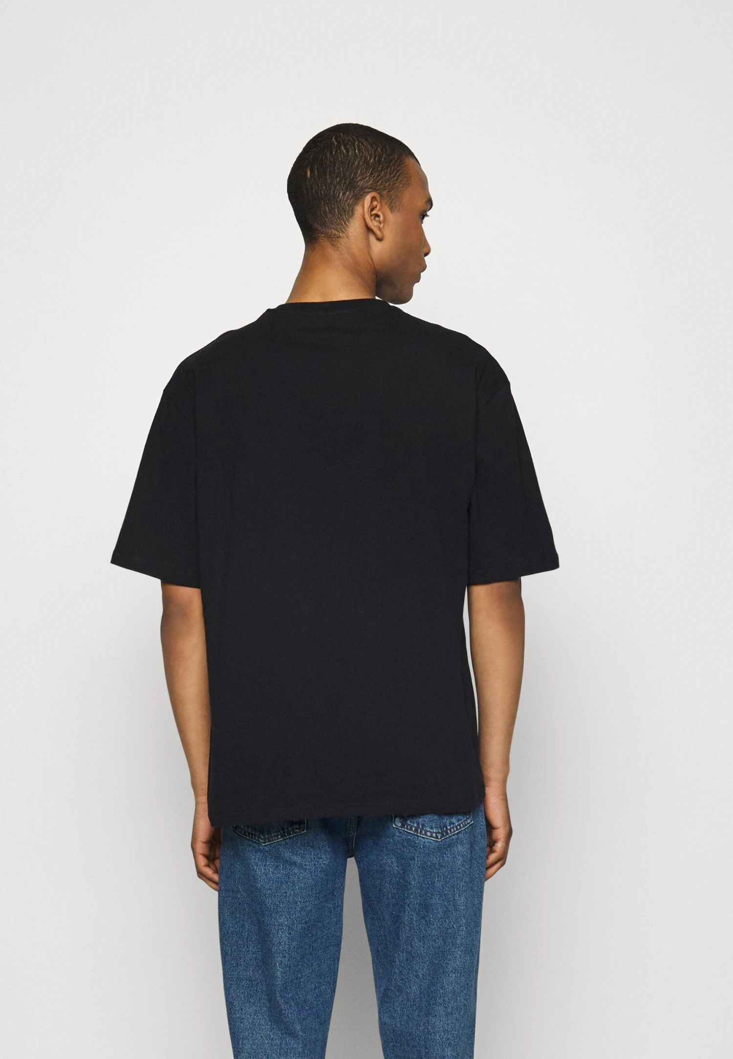 YOURTURN UnisexT-Shirt Con StampaBlack Donna T-shirt E Top YO121011J-Q11 3 YOURTURN UnisexT-Shirt Con StampaBlack Donna T-shirt E Top YO121011J-Q11 - immagine 3