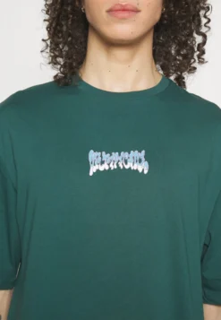 YOURTURN Graphic Tee UnisexT-Shirt Con StampaGreen Donna T-shirt E Top YO1210124-M11 -Yourturn caccbca8605d4518884a8ef1de8b6cd1 scaled