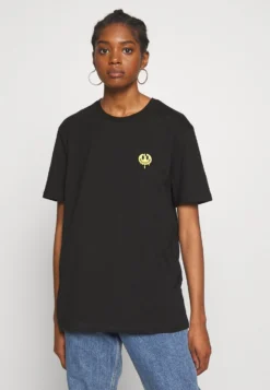 YOURTURN T-Shirt Con StampaBlack Donna T-shirt E Top YO1210002-Q11 9 YOURTURN T-Shirt Con StampaBlack Donna T-shirt E Top YO1210002-Q11 -Yourturn d1d0528ca66c42ed9699079325a22faa scaled