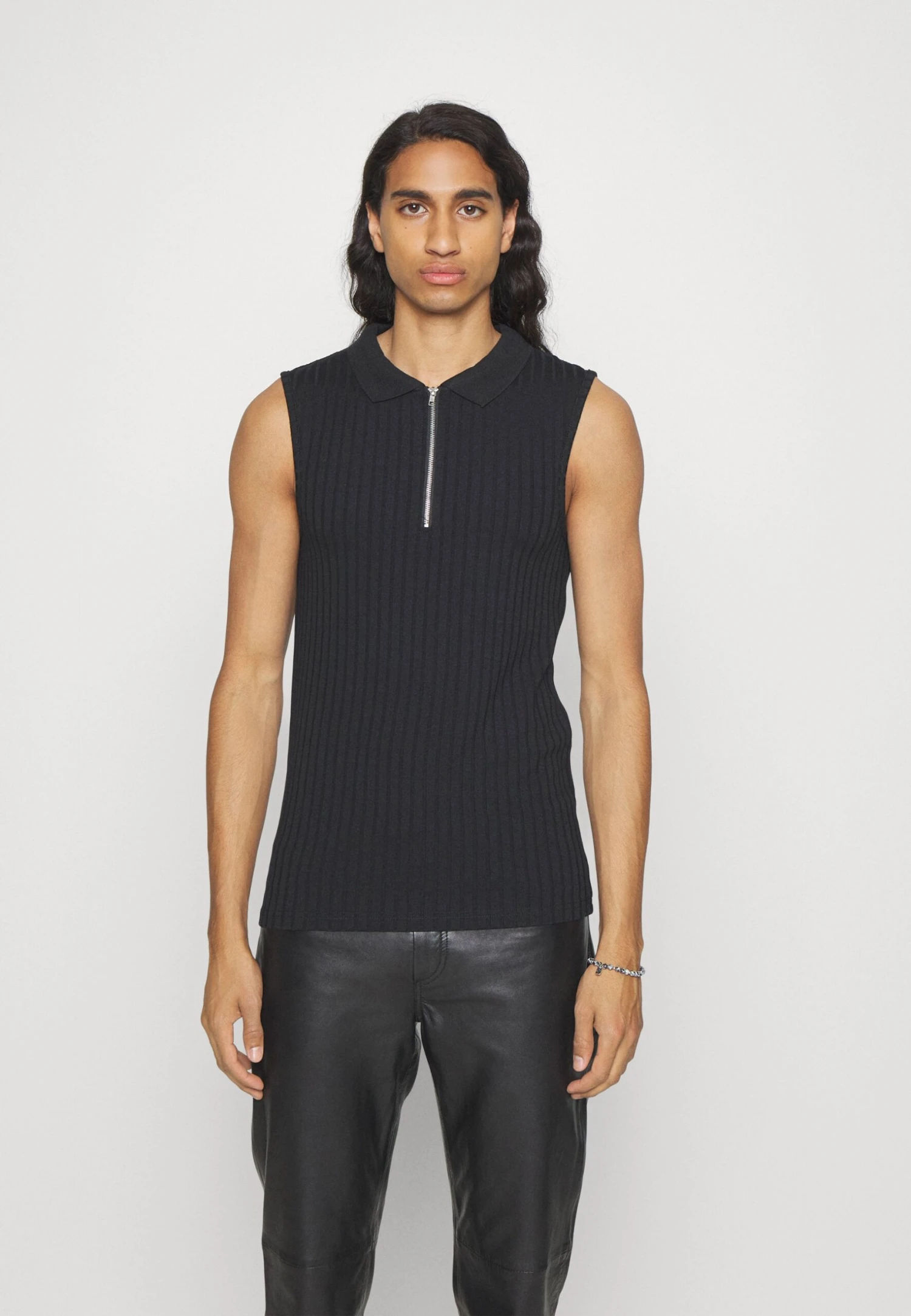 YOURTURN UnisexTopBlack Donna T-shirt E Top YO12100ZQ-Q11 1 YOURTURN UnisexTopBlack Donna T-shirt E Top YO12100ZQ-Q11