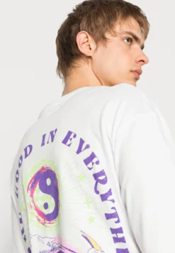 YOURTURN Good In Everything Graphic T-Shirt UnisexT-Shirt Con StampaWhite Donna T-shirt E Top YO12100MV-A11 -Yourturn ee2f242defc5465f812743180f7f1ec7 scaled