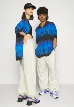 YOURTURN Genderless Parachute UnisexPantaloniWhite Uomo Pantaloni YO12100Y8-A11 -Yourturn f47a0e1ecff04f00b66902953e5c6730 scaled