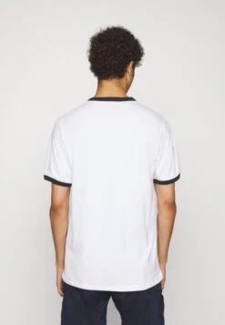 YOURTURN T-Shirt Con StampaWhite Uomo T-shirt E Polo YO122O0SO-A11 8 YOURTURN T-Shirt Con StampaWhite Uomo T-shirt E Polo YO122O0SO-A11 -Yourturn fa1c8f75606842188feb8c12ba43bba3 scaled