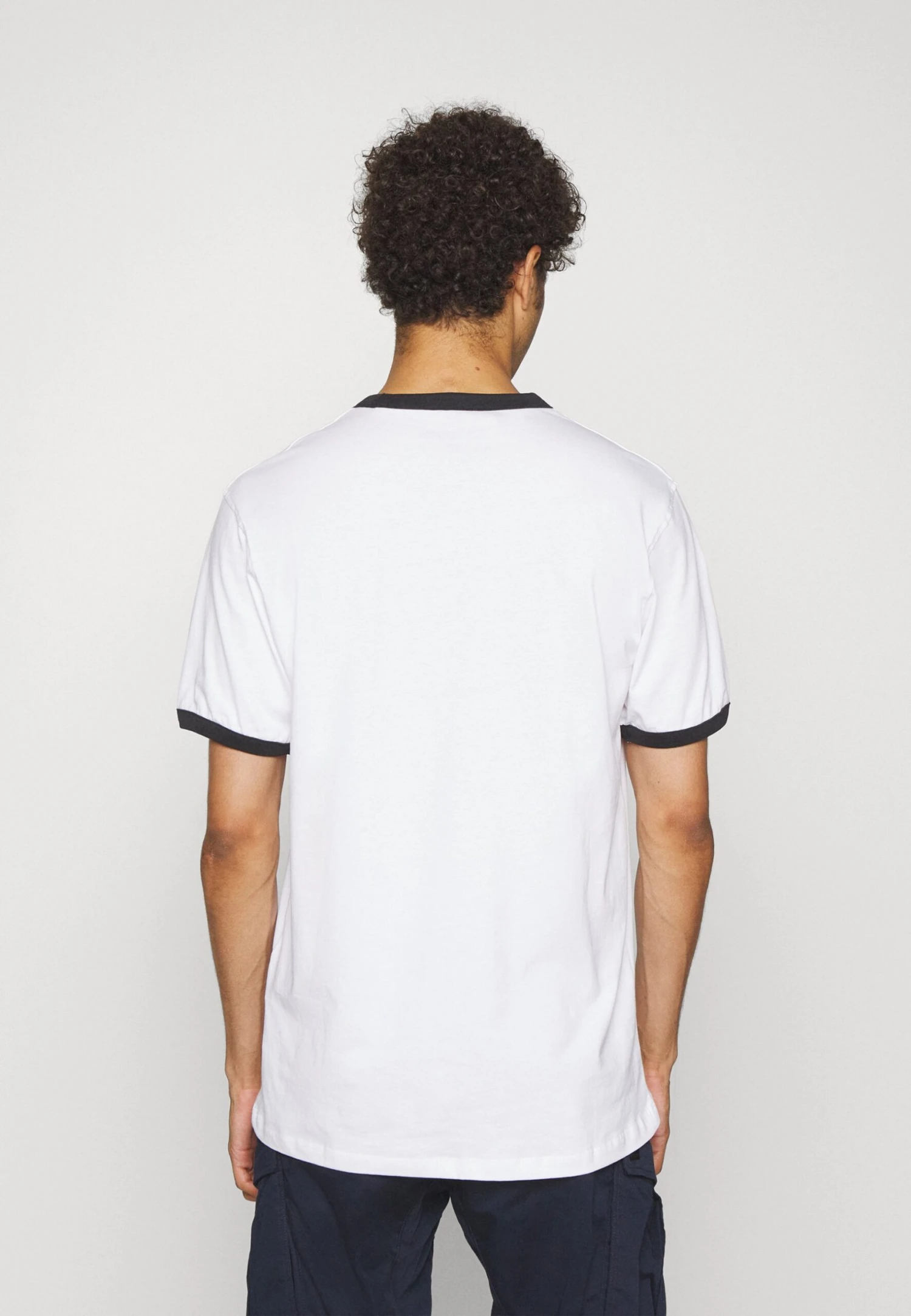 YOURTURN T-Shirt Con StampaWhite Uomo T-shirt E Polo YO122O0SO-A11 3 YOURTURN T-Shirt Con StampaWhite Uomo T-shirt E Polo YO122O0SO-A11 - immagine 3