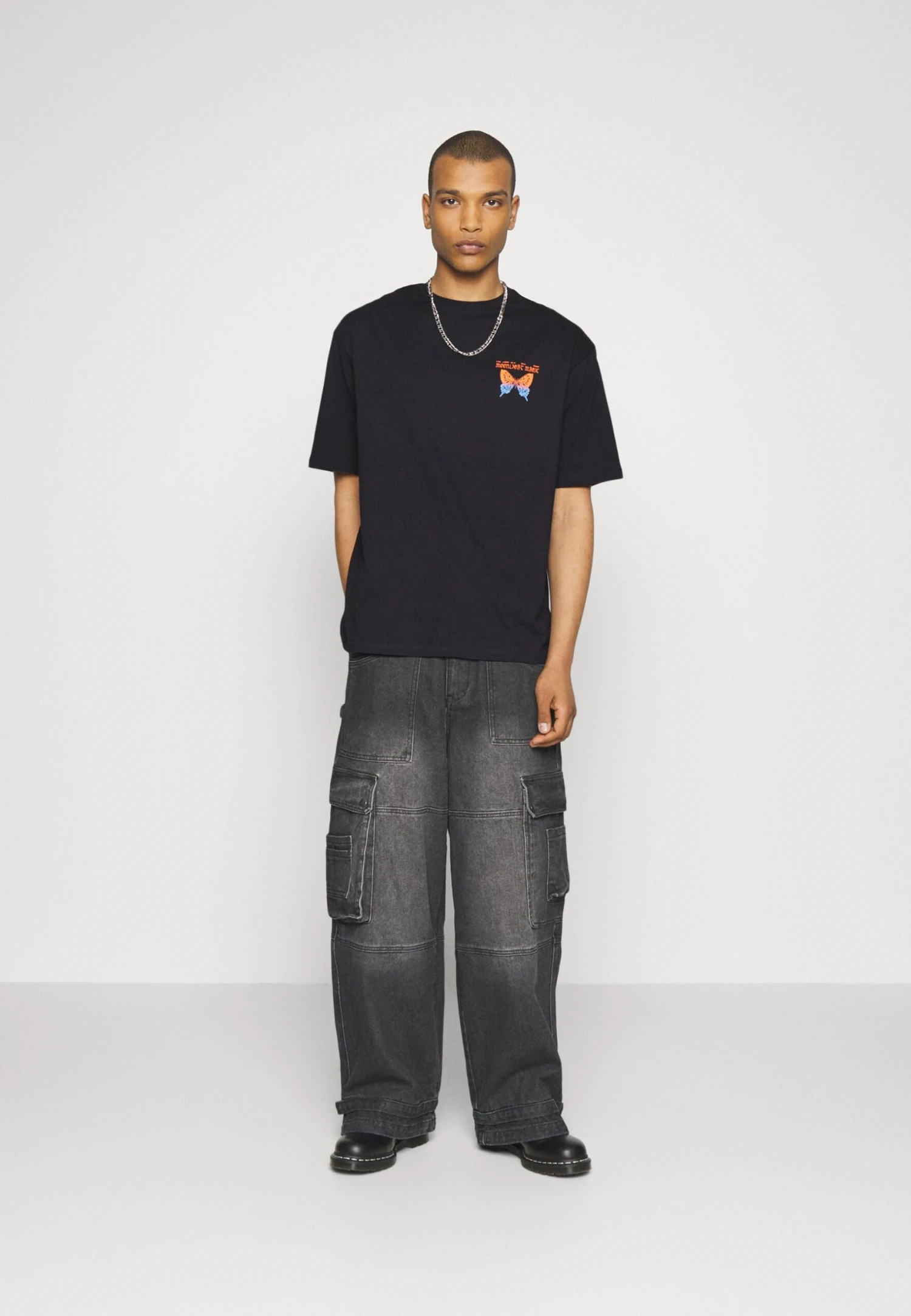 YOURTURN UnisexT-Shirt Con StampaBlack Donna T-shirt E Top YO12100YK-Q11 2 YOURTURN UnisexT-Shirt Con StampaBlack Donna T-shirt E Top YO12100YK-Q11 - immagine 2